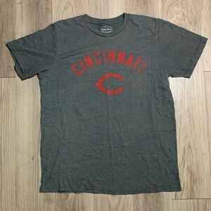 Cincinnati Reds T-Shirt, Gray w/ Red Logo, XL